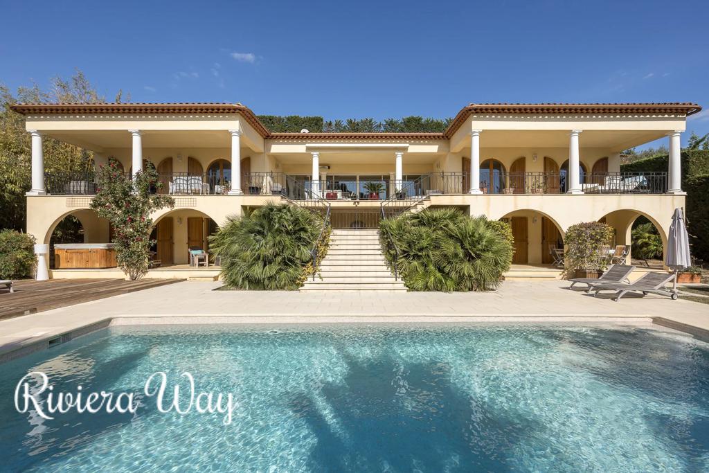 8 room villa in Le Rouret, photo #1, listing #105916902