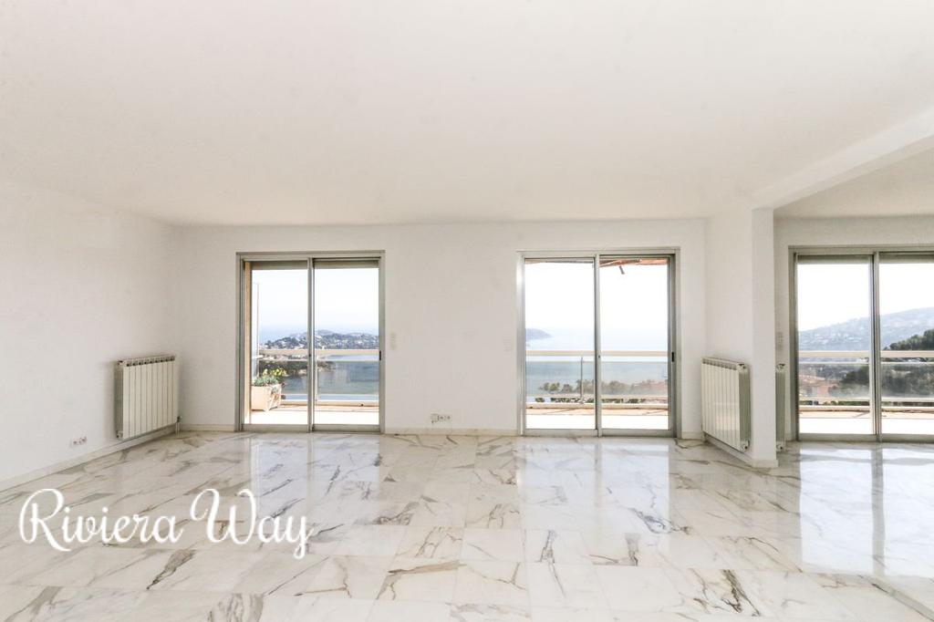 4 room penthouse in Villefranche-sur-Mer, 165 m², photo #1, listing #100676646