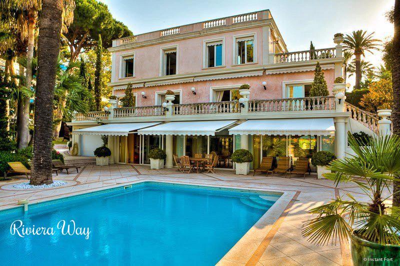 6 room villa in Cap d'Antibes, photo #7, listing #93391788