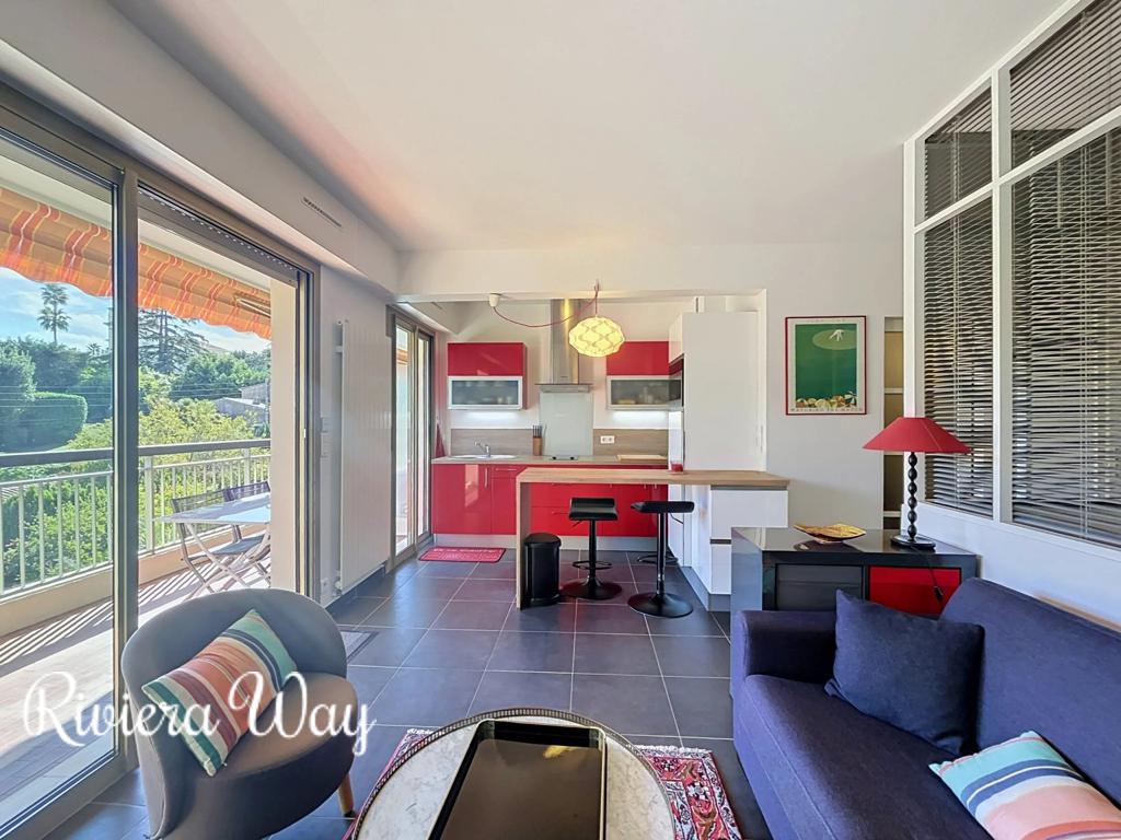 1 room apartment in Cap d'Antibes, photo #5, listing #107231418