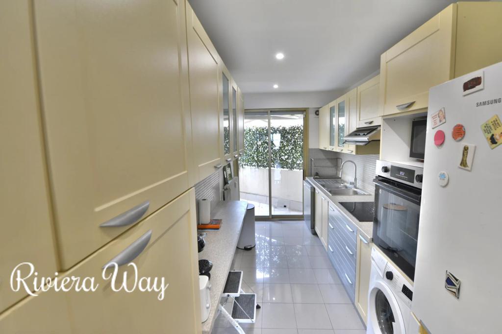 3 room apartment in Juan-les-Pins, photo #3, listing #102969594