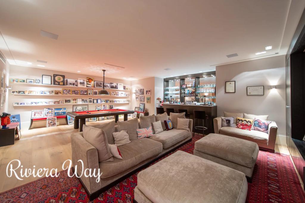 9 room villa in Mougins, photo #9, listing #106650306