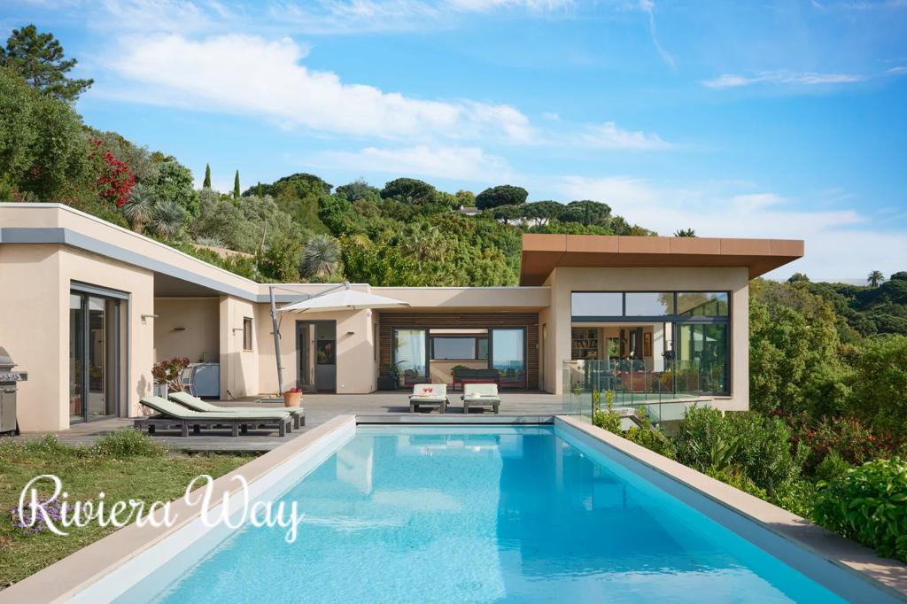 10 room villa in La Croix-Valmer, photo #6, listing #102842418