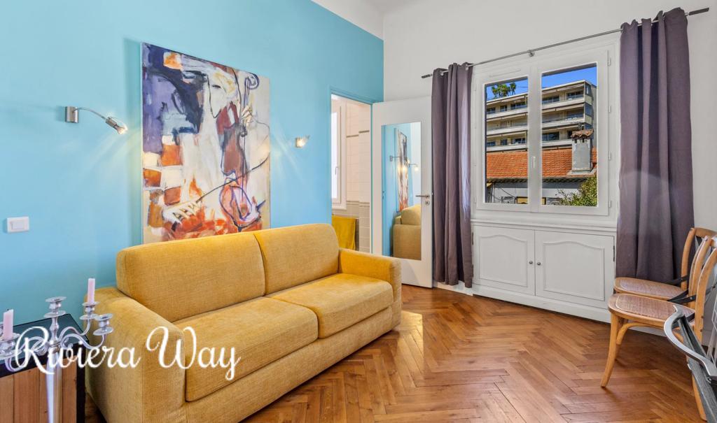 4 room apartment in Le Cannet, photo #8, listing #105979482
