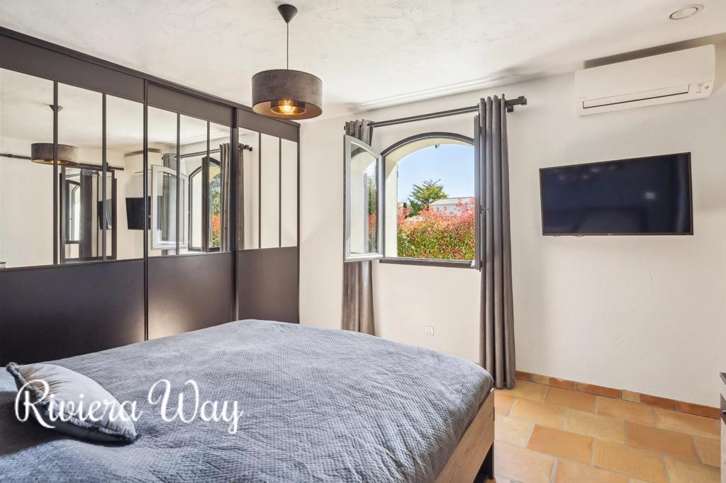5 room villa in Chateauneuf-Grasse, photo #8, listing #100225650
