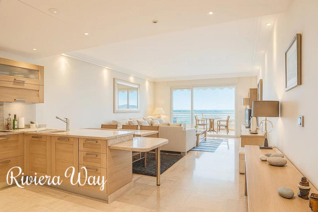 2 room apartment in Californie - Pezou, photo #4, listing #104899956