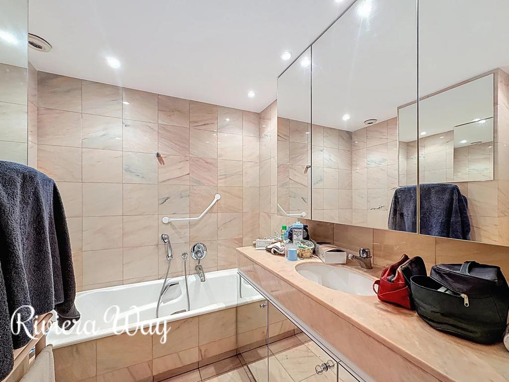 4 room apartment in Le Cannet, photo #5, listing #106122324