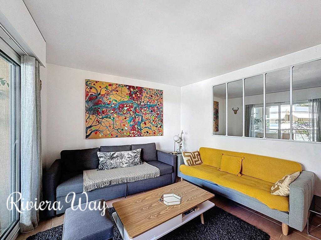 3 room apartment in Cannes, photo #6, listing #103640964
