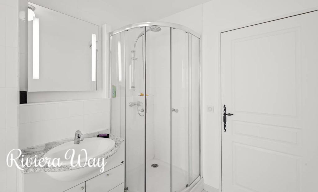 3 room apartment in Le Cannet, photo #7, listing #106093596