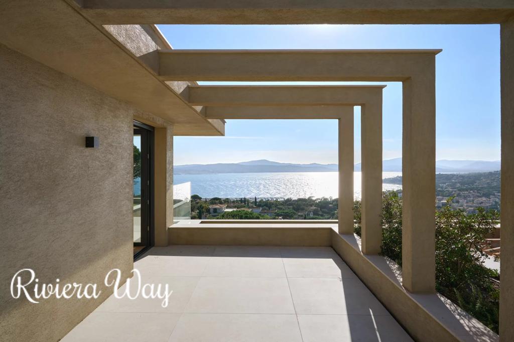7 room villa in Sainte-Maxime, photo #4, listing #93290610