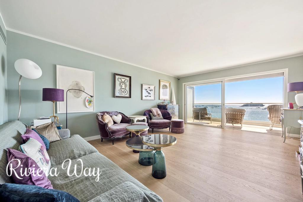 5 room apartment in Boulevard de la Croisette, photo #9, listing #104334510