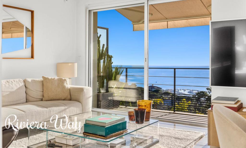 4 room apartment in Cannes, photo #8, listing #105484344