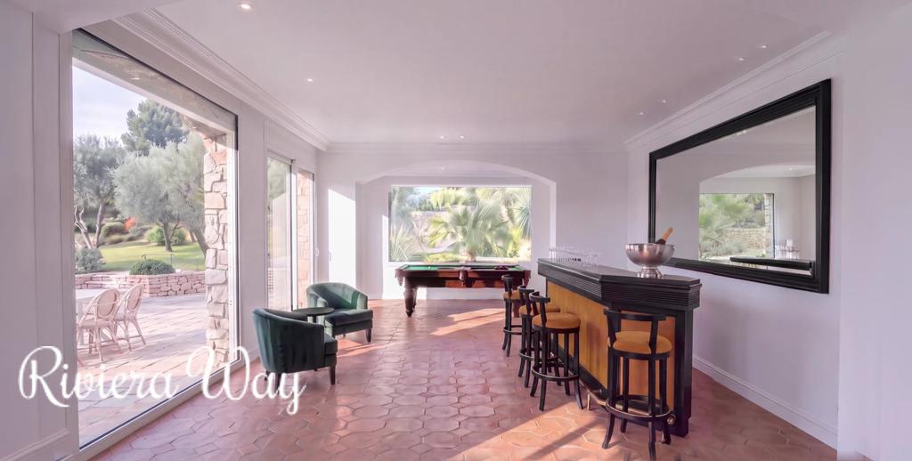 Villa in Mougins, photo #7, listing #99800148