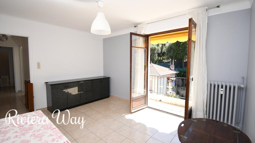 Apartment in Nice, 46 m², photo #1, listing #80475906