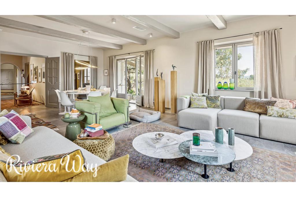 6 room villa in Fayence, photo #9, listing #99483678