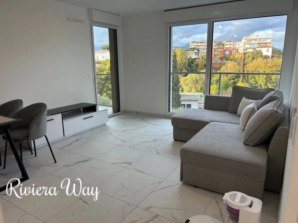 2 room new home in St-Laurent-du-Var, 47 m², photo #1, listing #105088578
