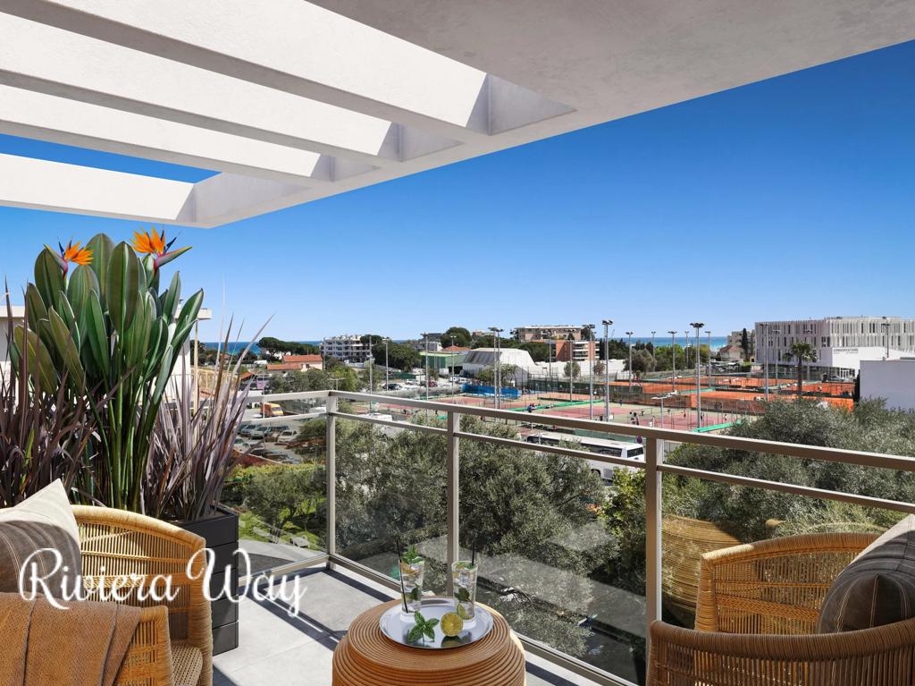 Apartment in Antibes, photo #3, listing #103534578