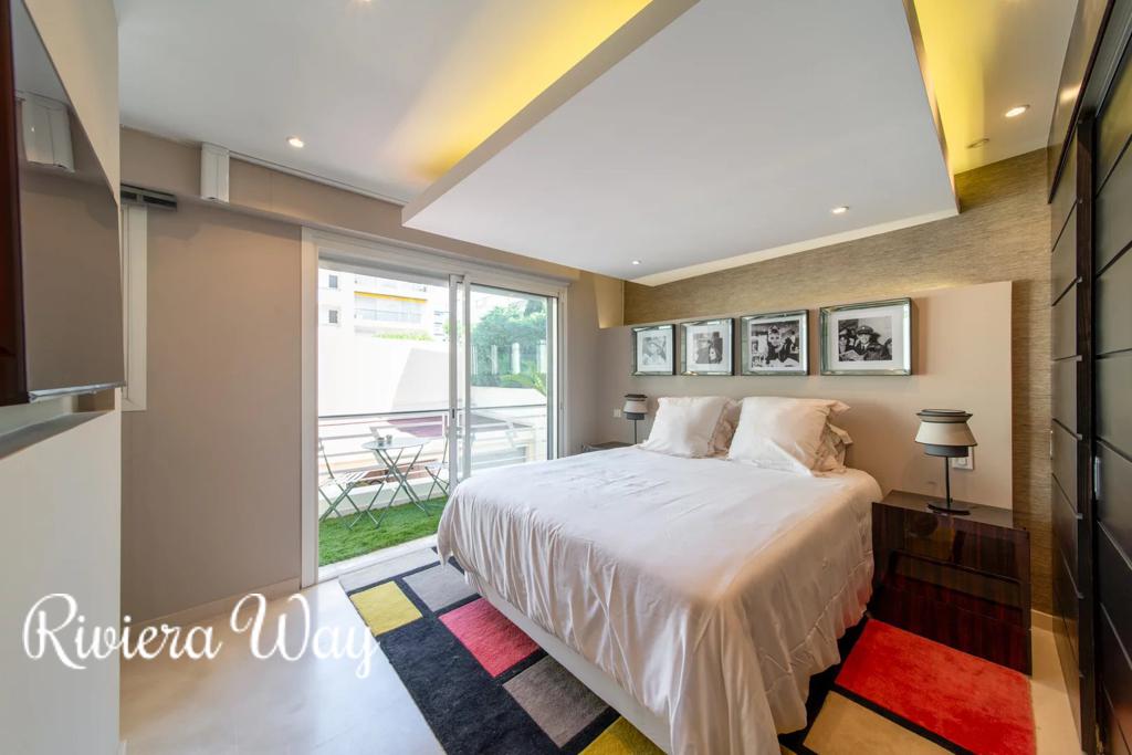 3 room apartment in Cannes, photo #10, listing #106918896