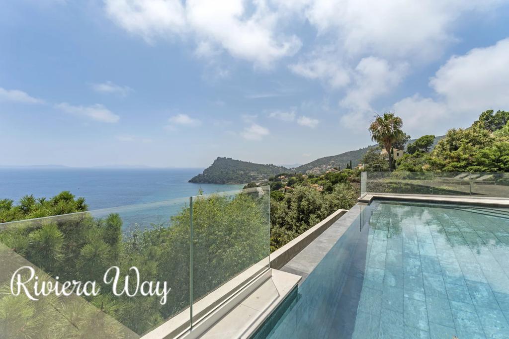 5 room villa in Rayol-Canadel-sur-Mer, photo #8, listing #90031116