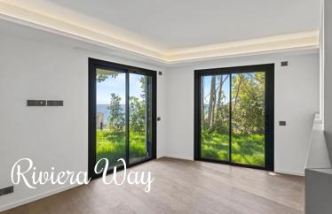 5 room new home in Cap d'Ail