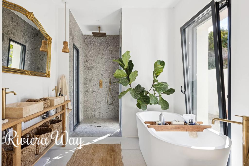 5 room villa in La Colle-sur-Loup, photo #2, listing #104243538