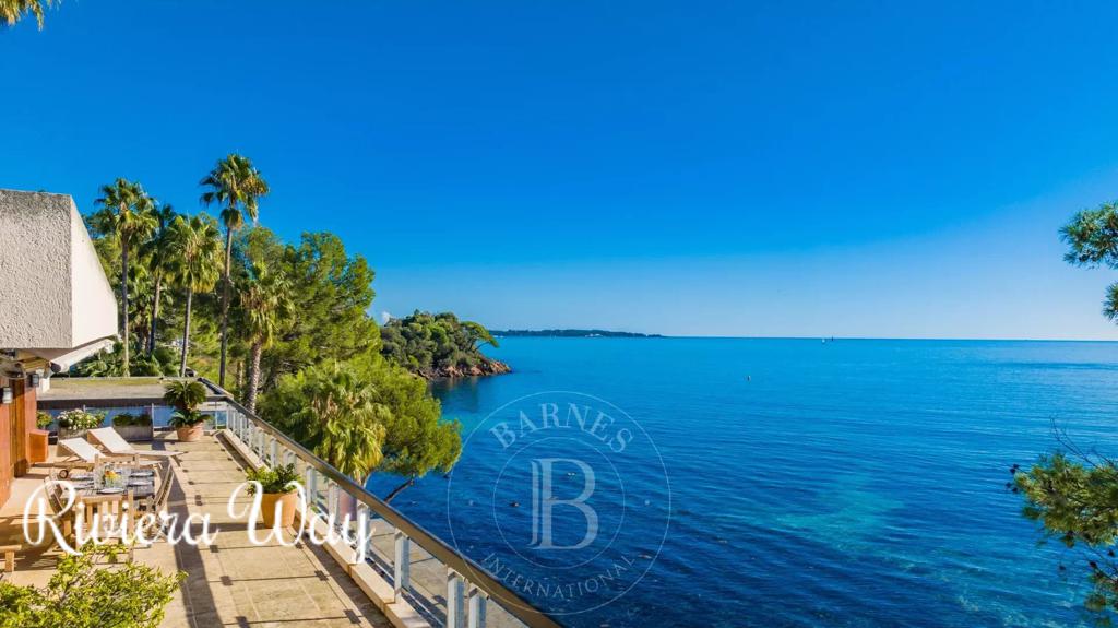 7 room apartment in Cannes, photo #7, listing #99648528