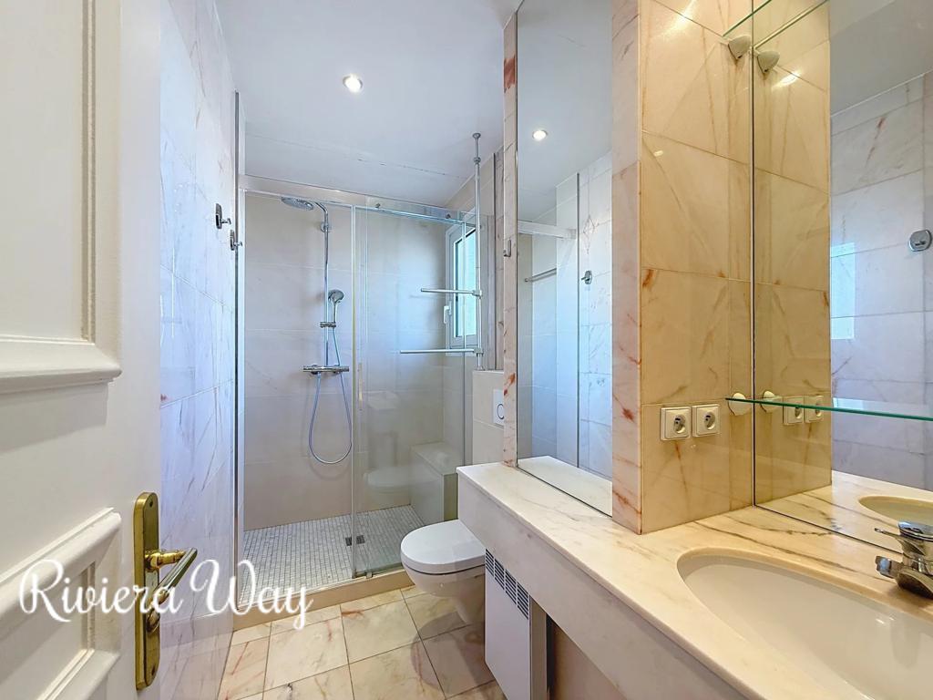 4 room apartment in Le Cannet, photo #5, listing #101771670