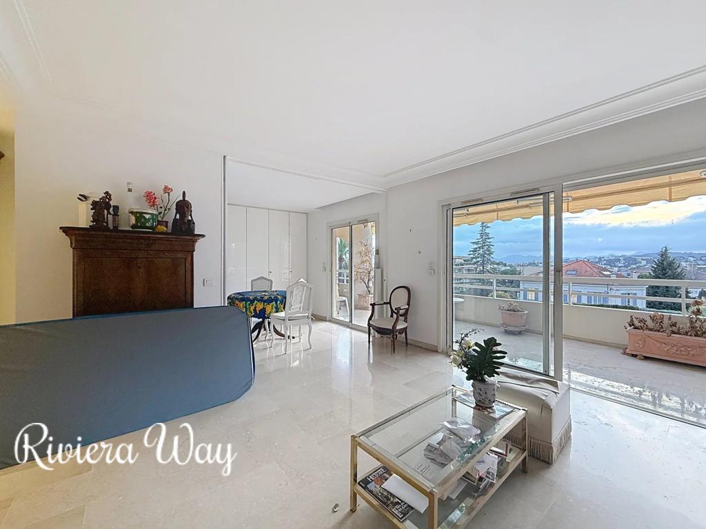 4 room apartment in Le Cannet, photo #3, listing #106122324