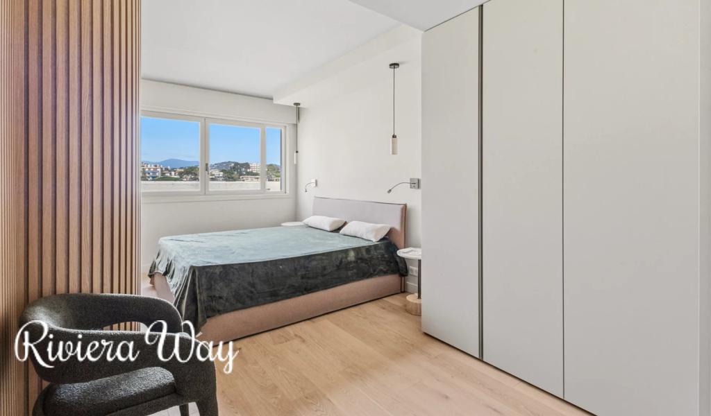 3 room apartment in Cannes, photo #5, listing #105628026