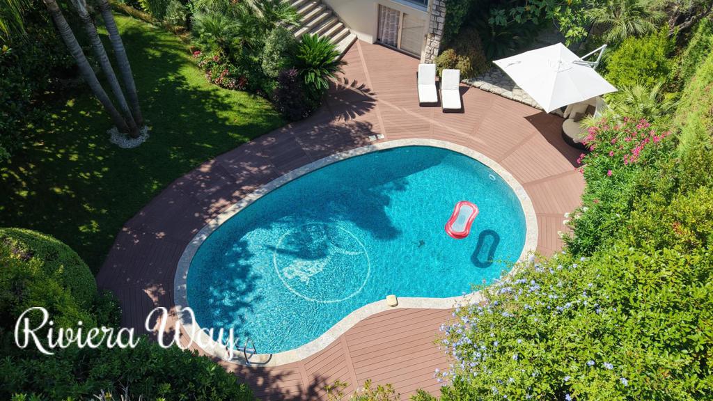 6 room villa in Cap d'Antibes, photo #5, listing #105973350