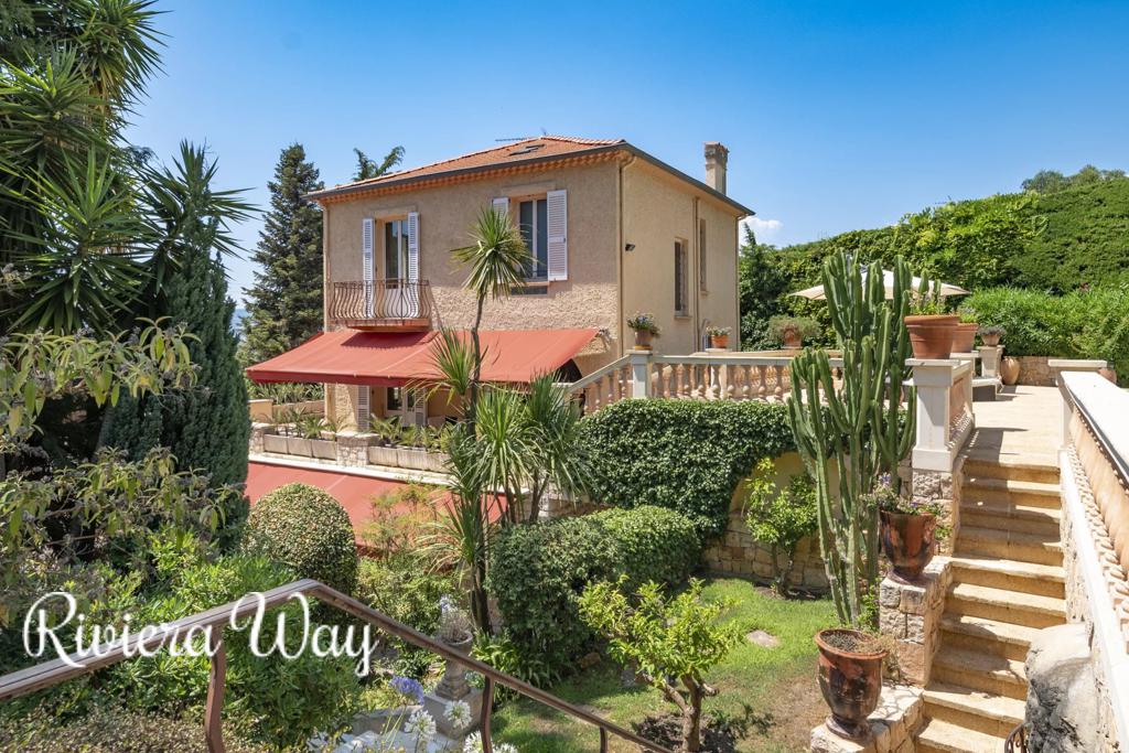 7 room villa in Le Cannet, photo #10, listing #103435668