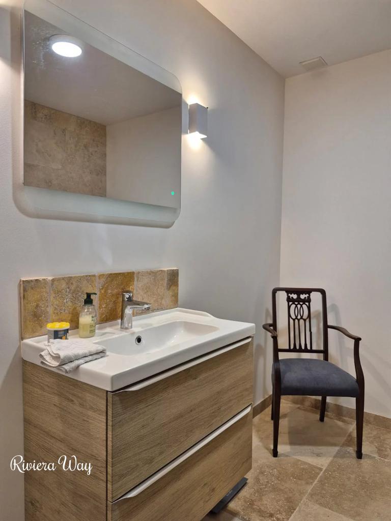 5 room villa in Mougins, photo #9, listing #107100210