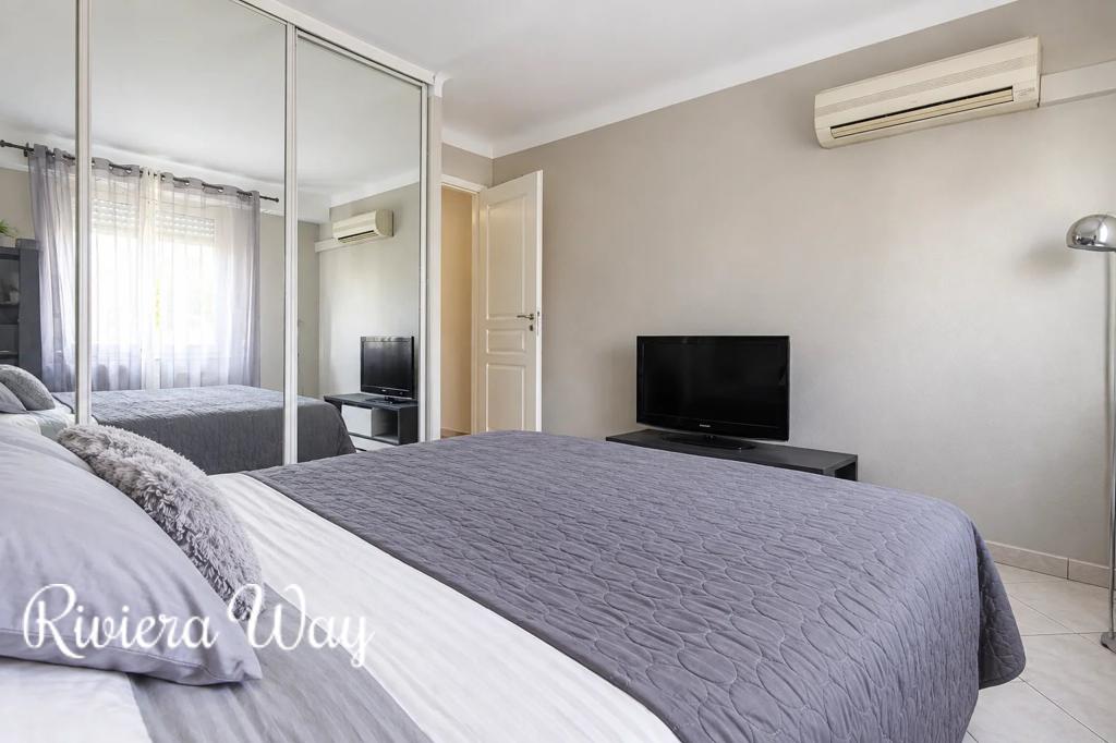 3 room apartment in Nice, photo #10, listing #107206428
