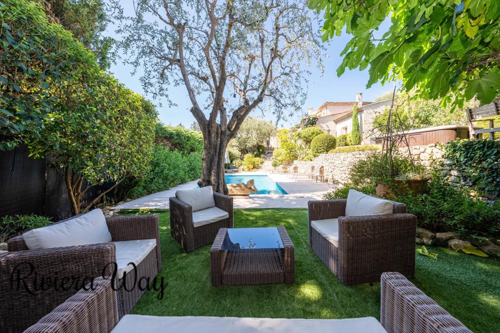 5 room villa in Le Cannet, photo #6, listing #104244588