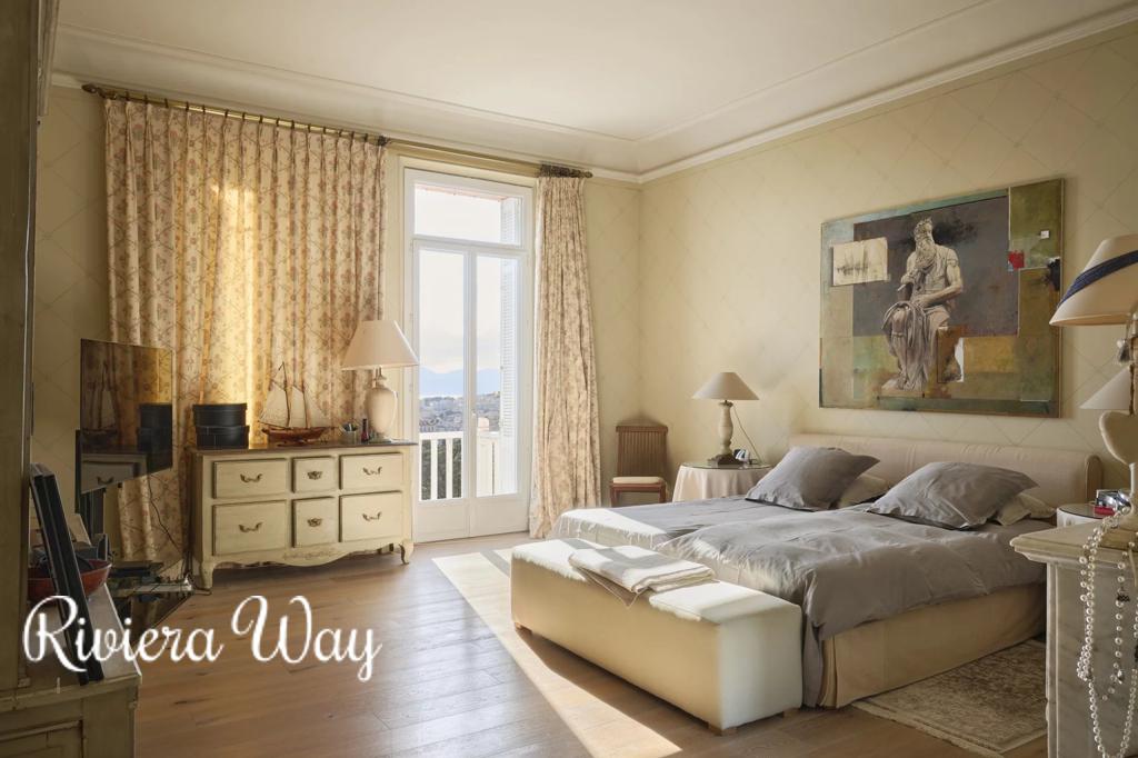 20 room villa in Cannes, photo #9, listing #106185324