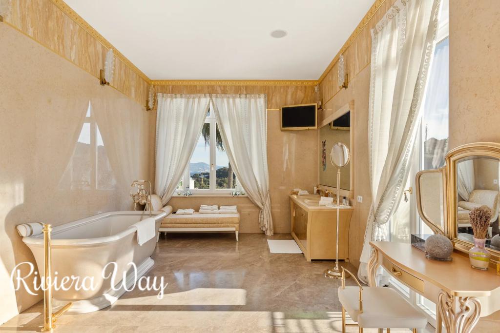 15 room villa in Cap d'Antibes, photo #9, listing #95243988