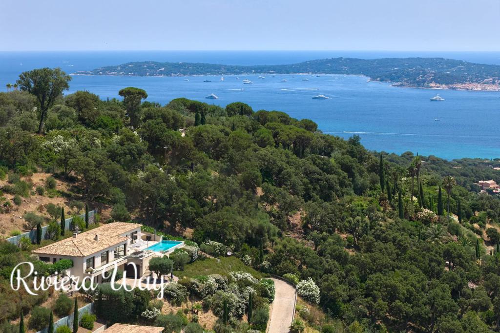 6 room villa in Grimaud, photo #1, listing #106650348