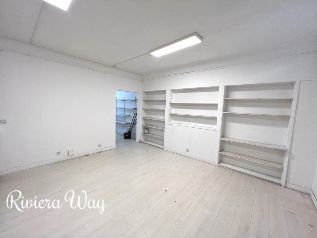 1 room apartment in Antibes, photo #5, listing #93462642