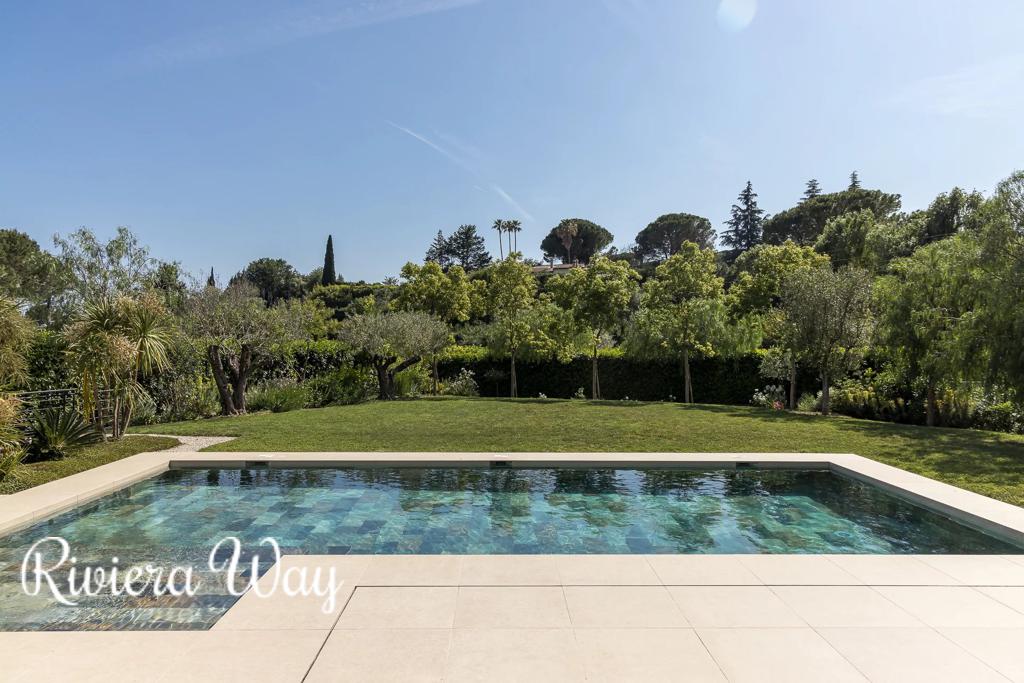 Villa in Saint-Paul-de-Vence, photo #1, listing #94262154