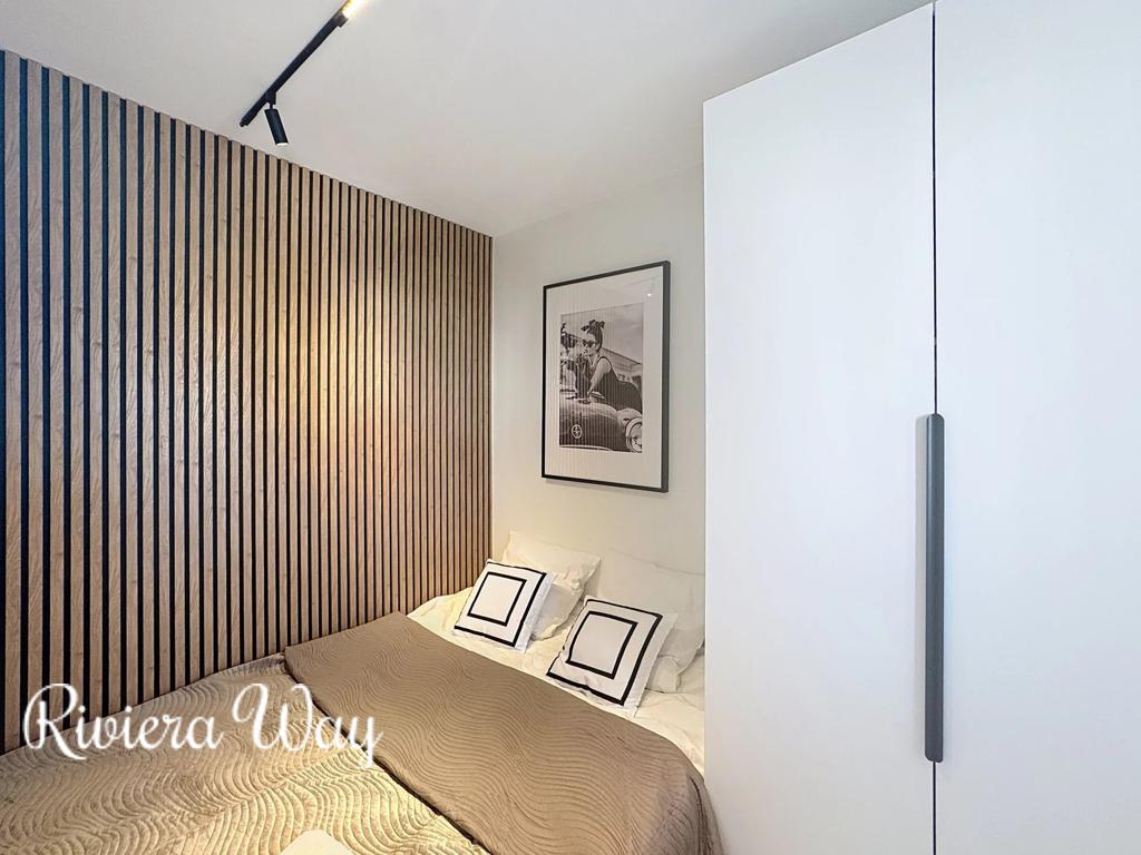 2 room apartment in Cannes, photo #2, listing #104301456