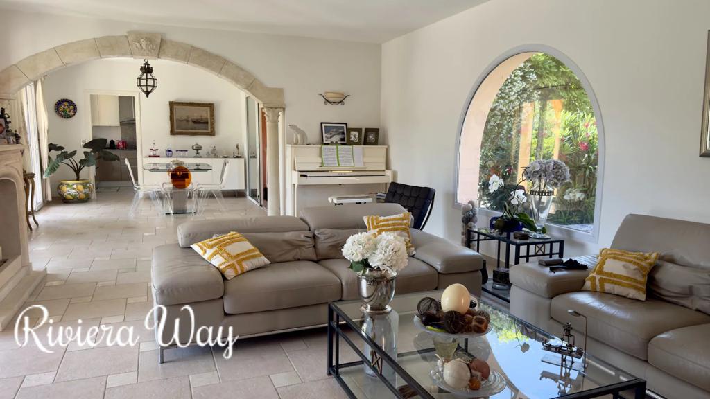 5 room villa in La Colle-sur-Loup, photo #5, listing #106382808