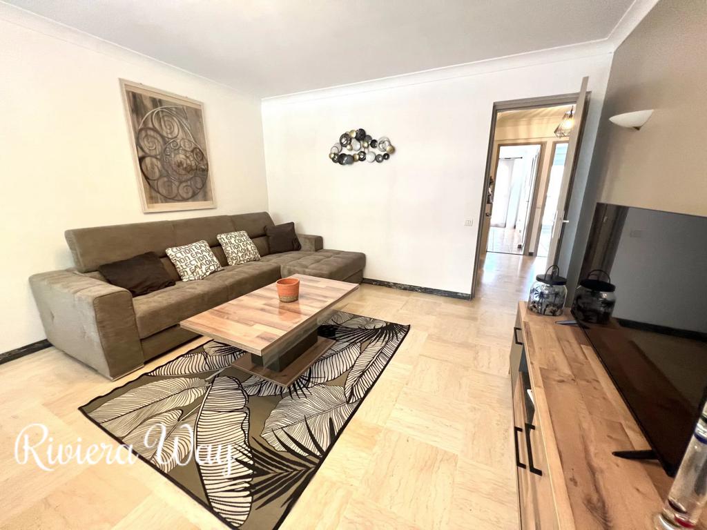 3 room apartment in Antibes, photo #2, listing #106412544