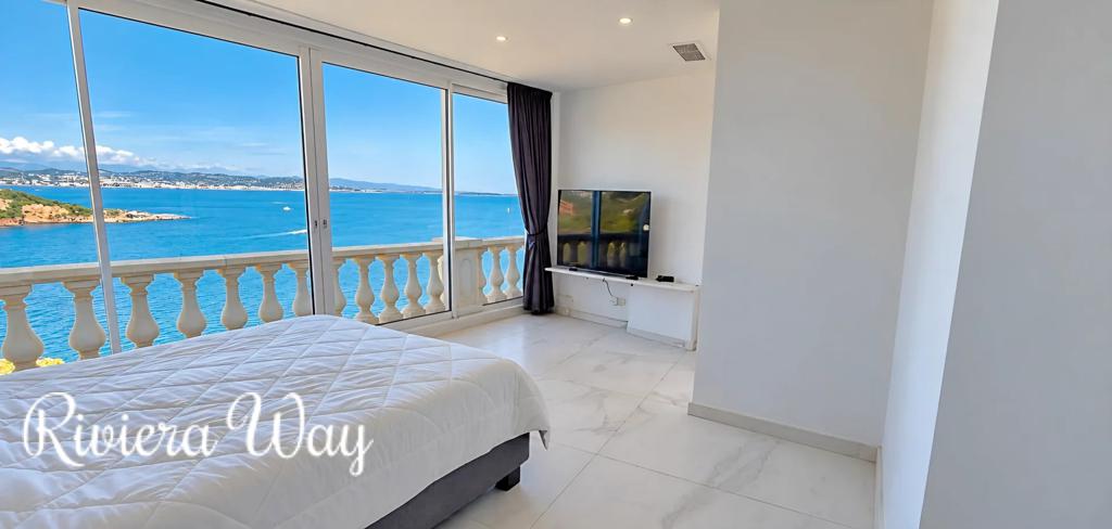 4 room apartment in Theoule-sur-Mer, photo #5, listing #107133096