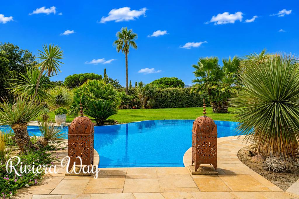 6 room villa in Grimaud, photo #4, listing #107031624