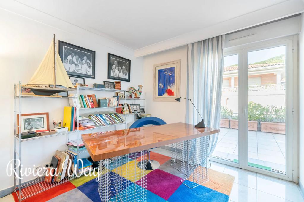 4 room apartment in Cannes, photo #5, listing #99409002