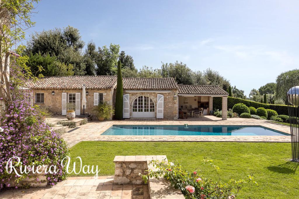 9 room villa in La Colle-sur-Loup, photo #2, listing #102989502
