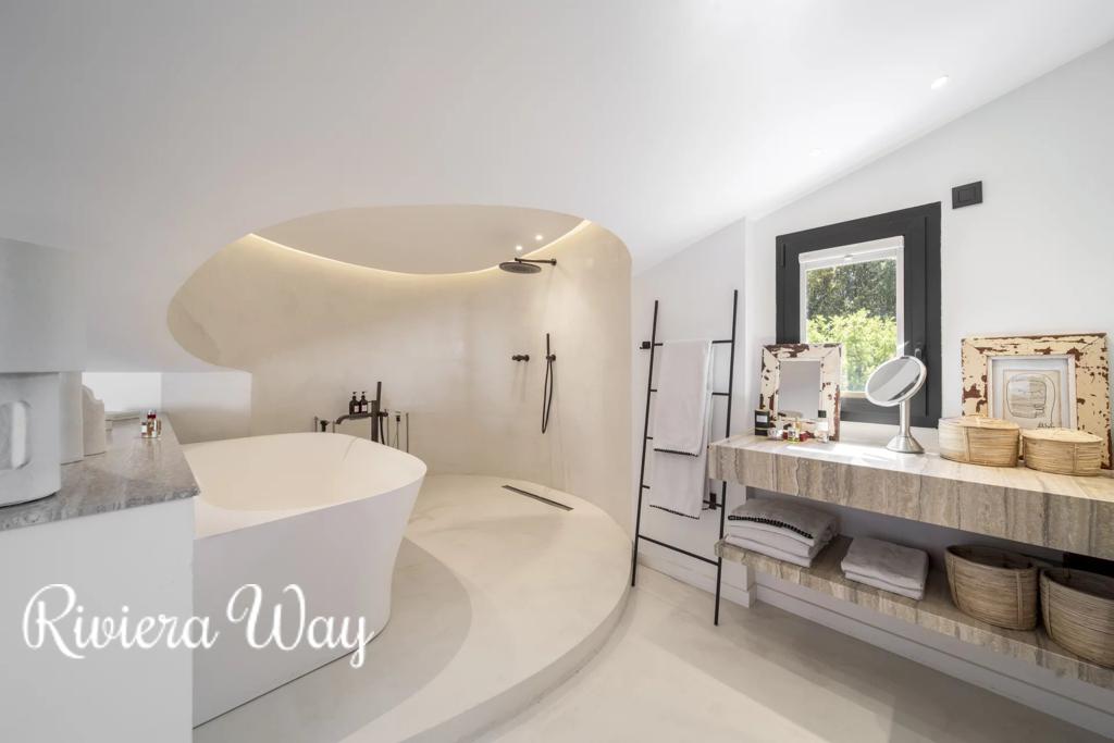 7 room villa in Mougins, photo #7, listing #103121466