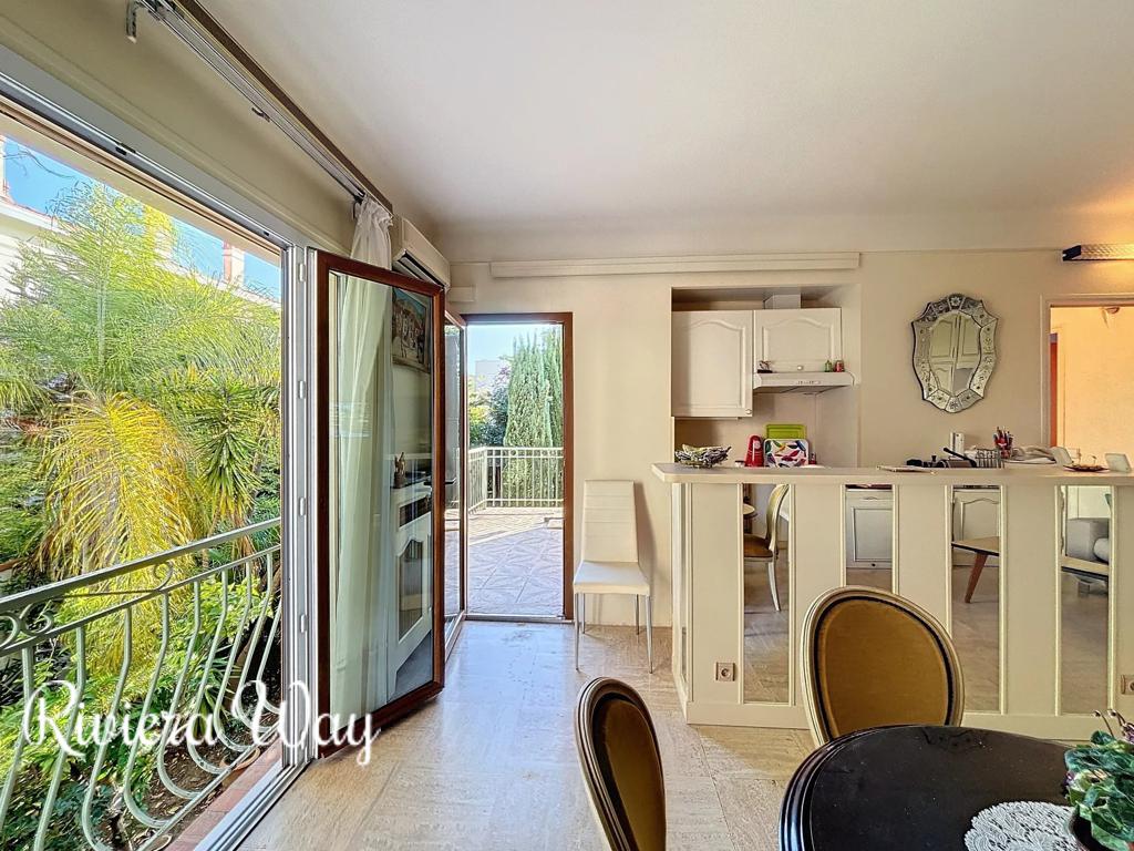 4 room villa in Cap d'Antibes, photo #5, listing #103210212