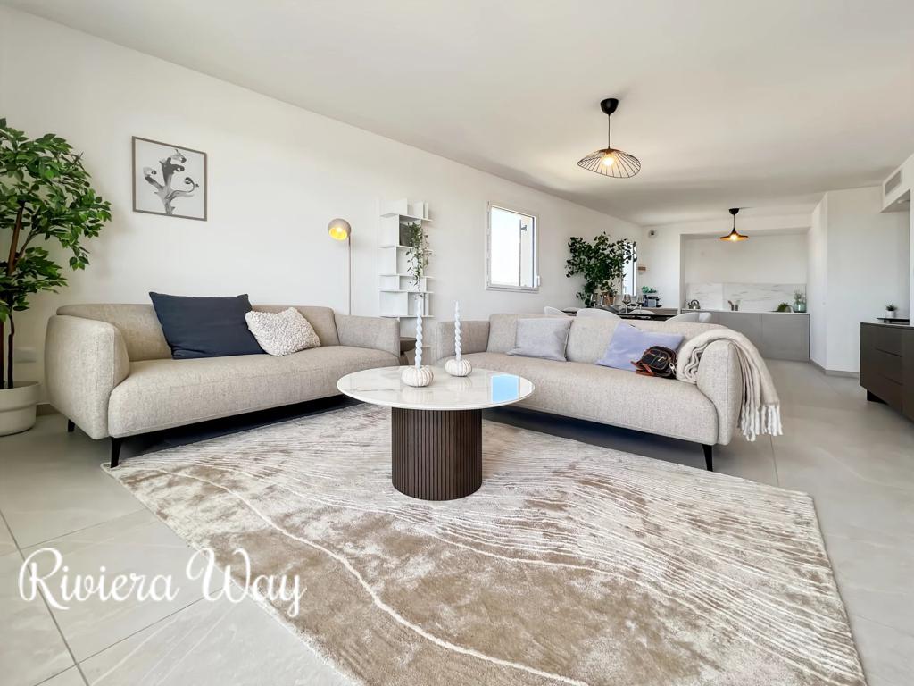 4 room new home in Antibes, photo #6, listing #106178058