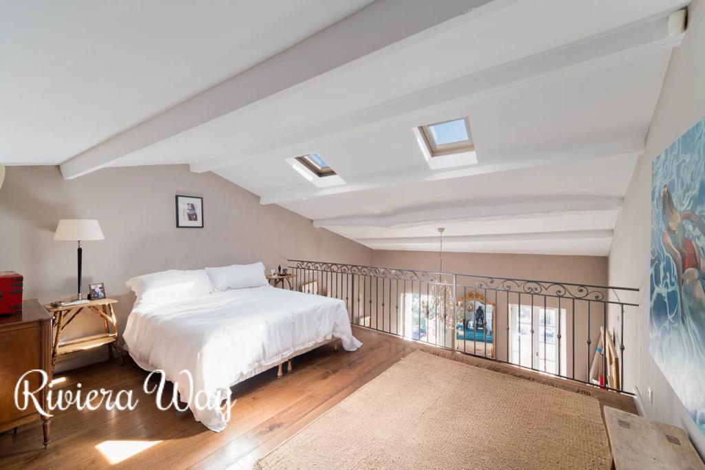 3 room villa in Mougins, photo #5, listing #105949116